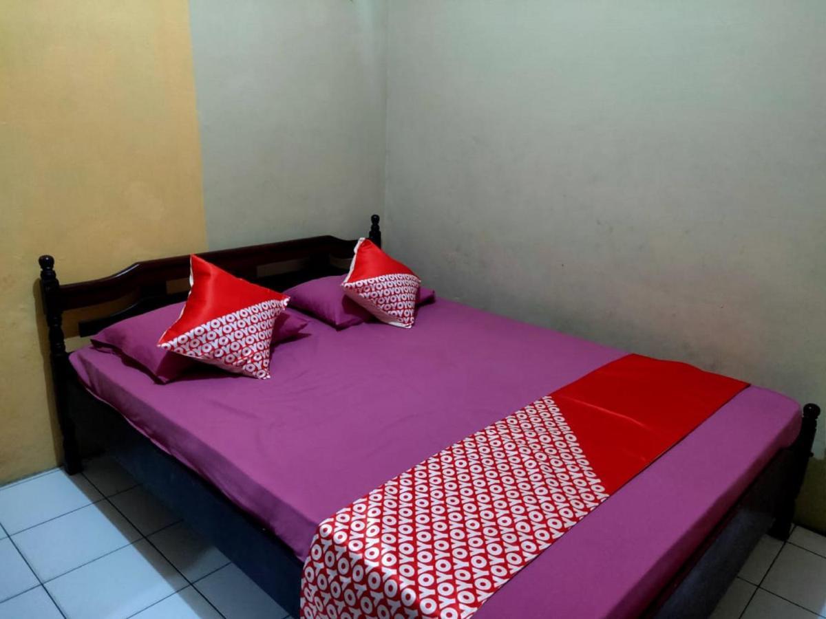 Oyo 90041 Hotel Sinar Lumayan Syariah Balikpapan  Buitenkant foto